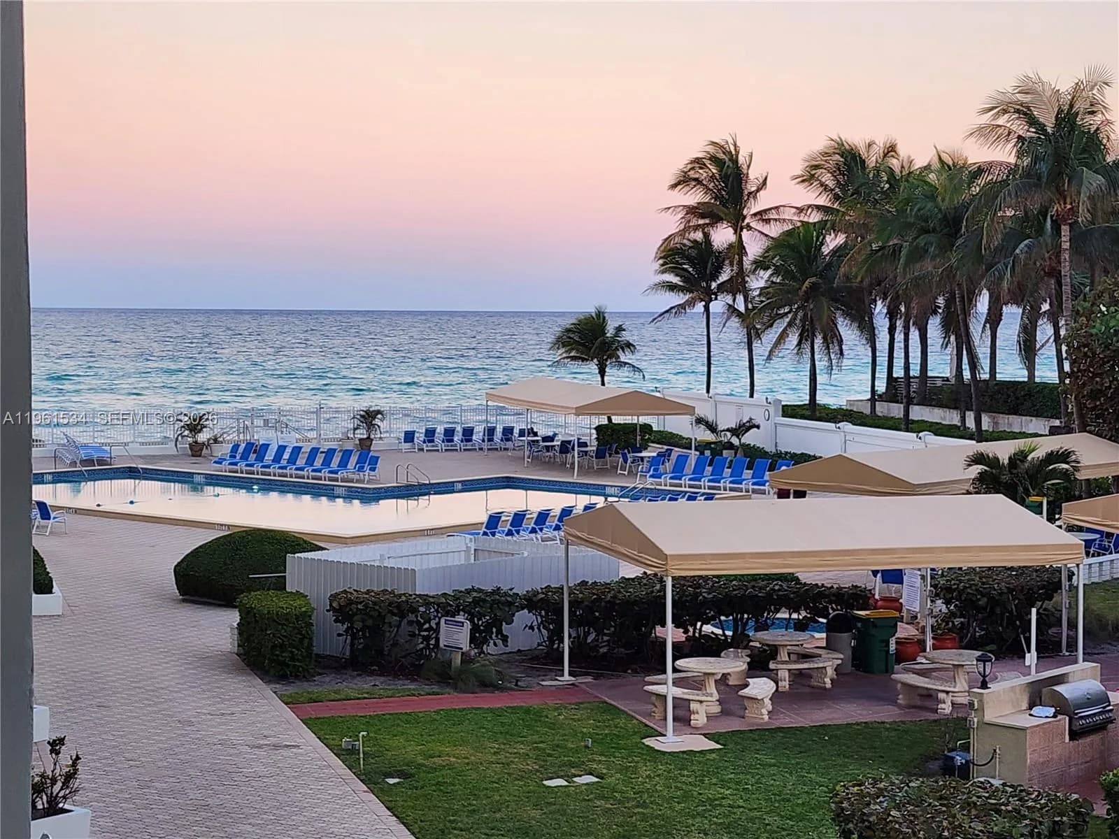 3505 S Ocean Dr # 218, Hollywood, FL 33019