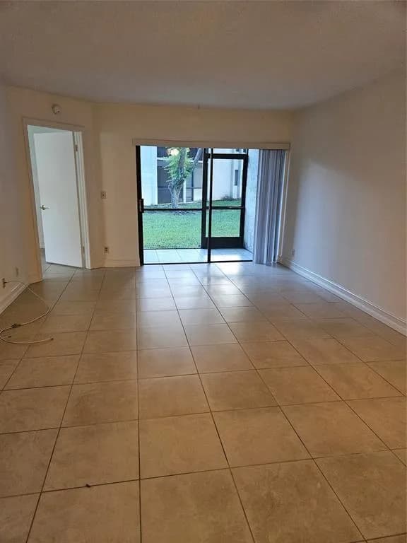 5583 Courtyard Drive # 5583, Margate FL 33063