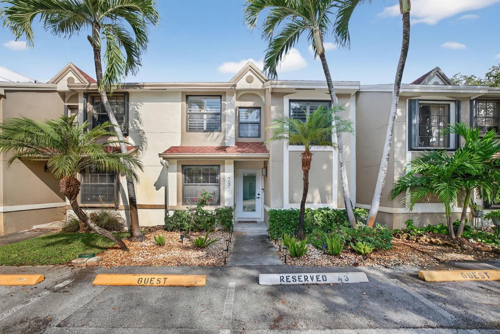 237 City View Drive # 237, Fort Lauderdale, FL 33311