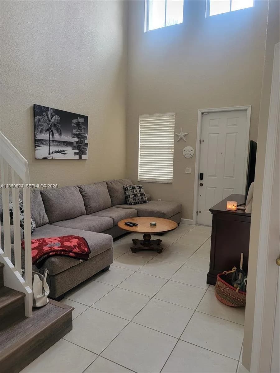 2407 SE 14th St, Homestead FL 33035