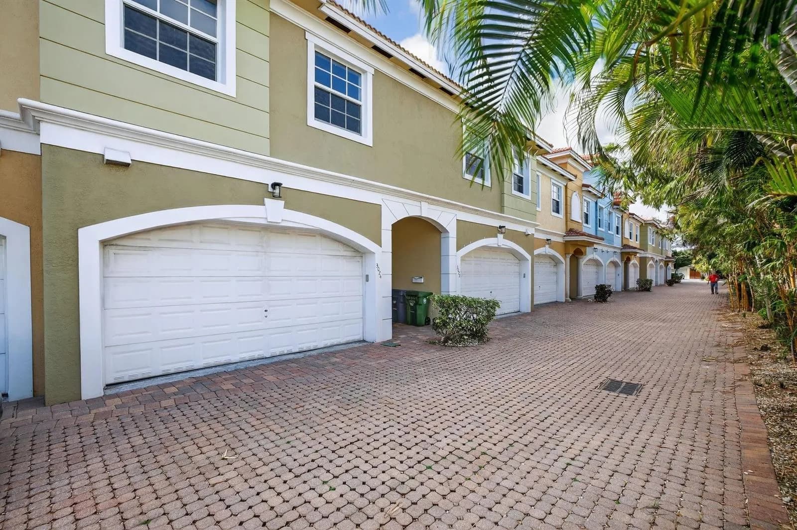 3024 NE 5th Terrace # 10, Wilton Manors FL 33334