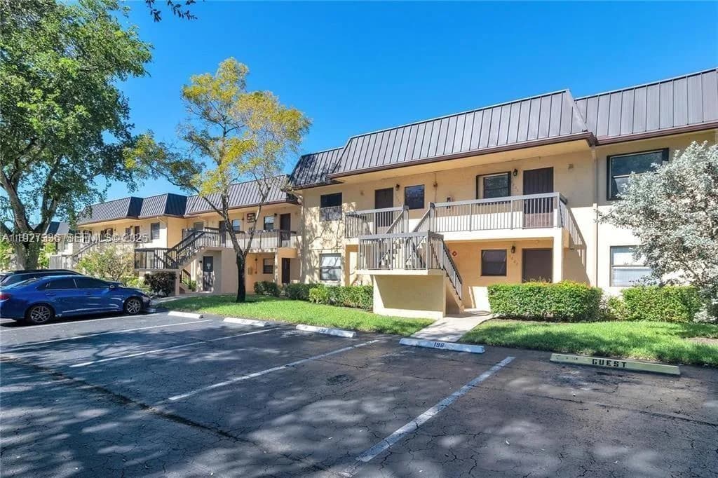 9173 NW 1st Ct # 202, Pembroke Pines FL 33024