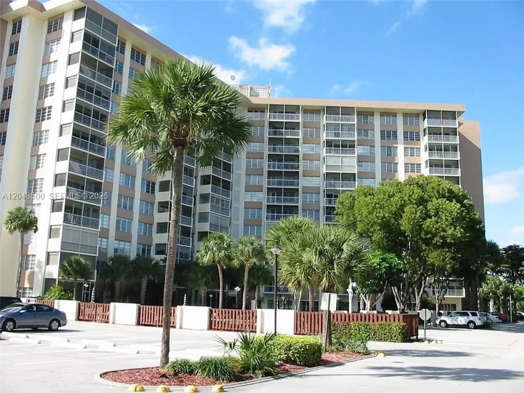 10777 W Sample Rd # 1119, Coral Springs FL 33065
