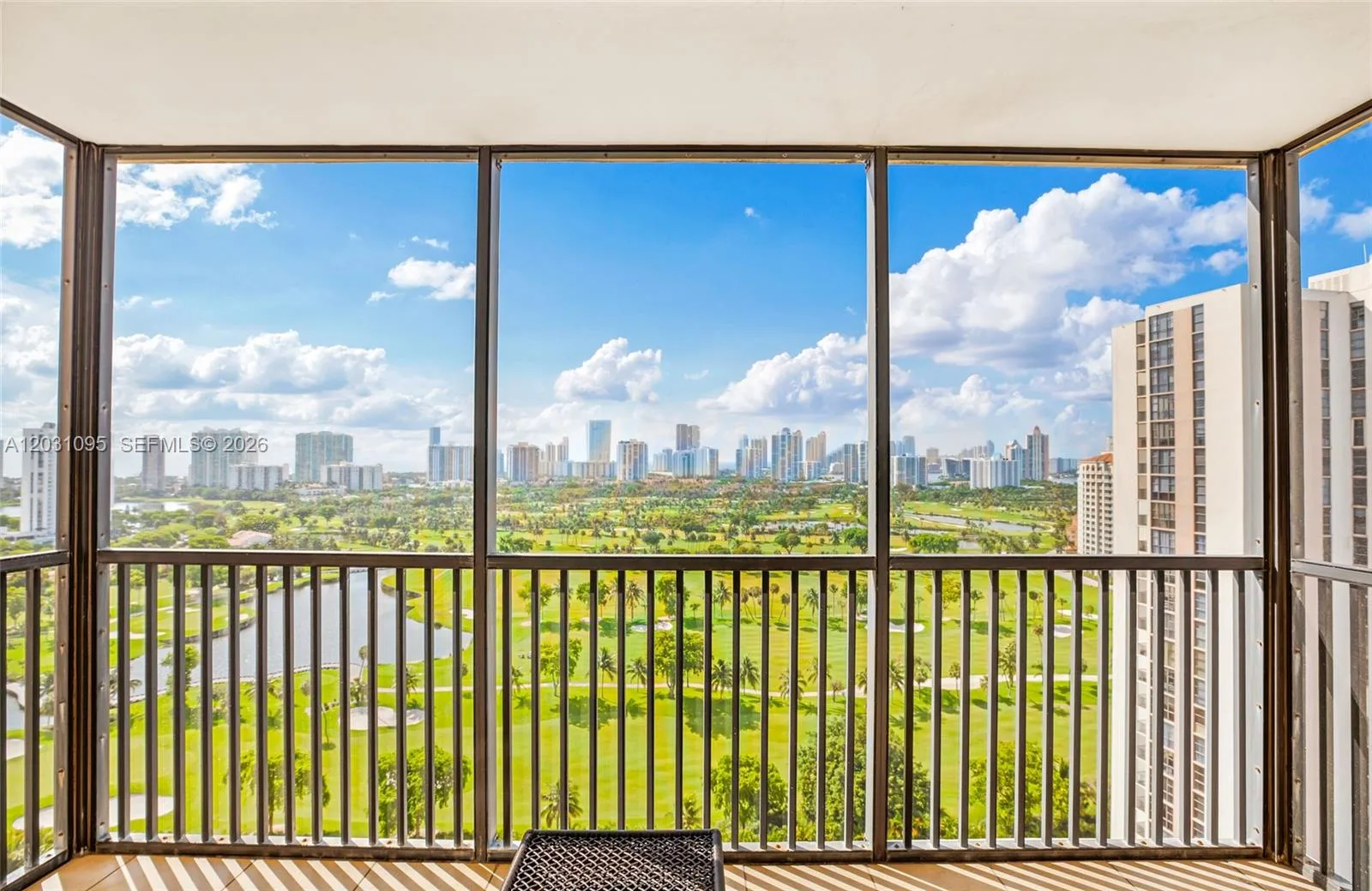 20301 W Country Club Dr # 2228, Aventura, FL 33180
