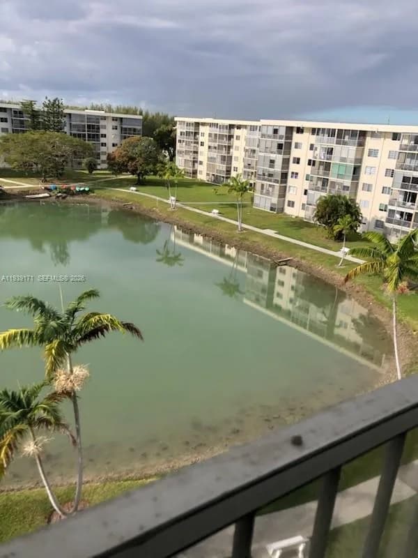 2855 Leonard Dr # H606, Aventura, FL 33160