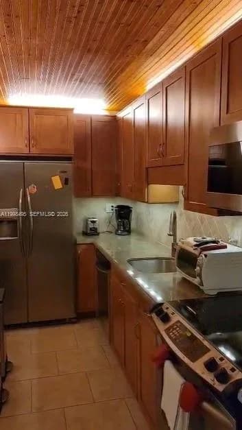 900 NE 18th Ave # 1103, Fort Lauderdale FL 33304