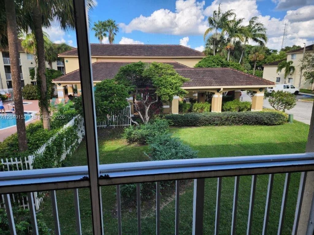 460 S PARK # 209, Hollywood, FL 33021