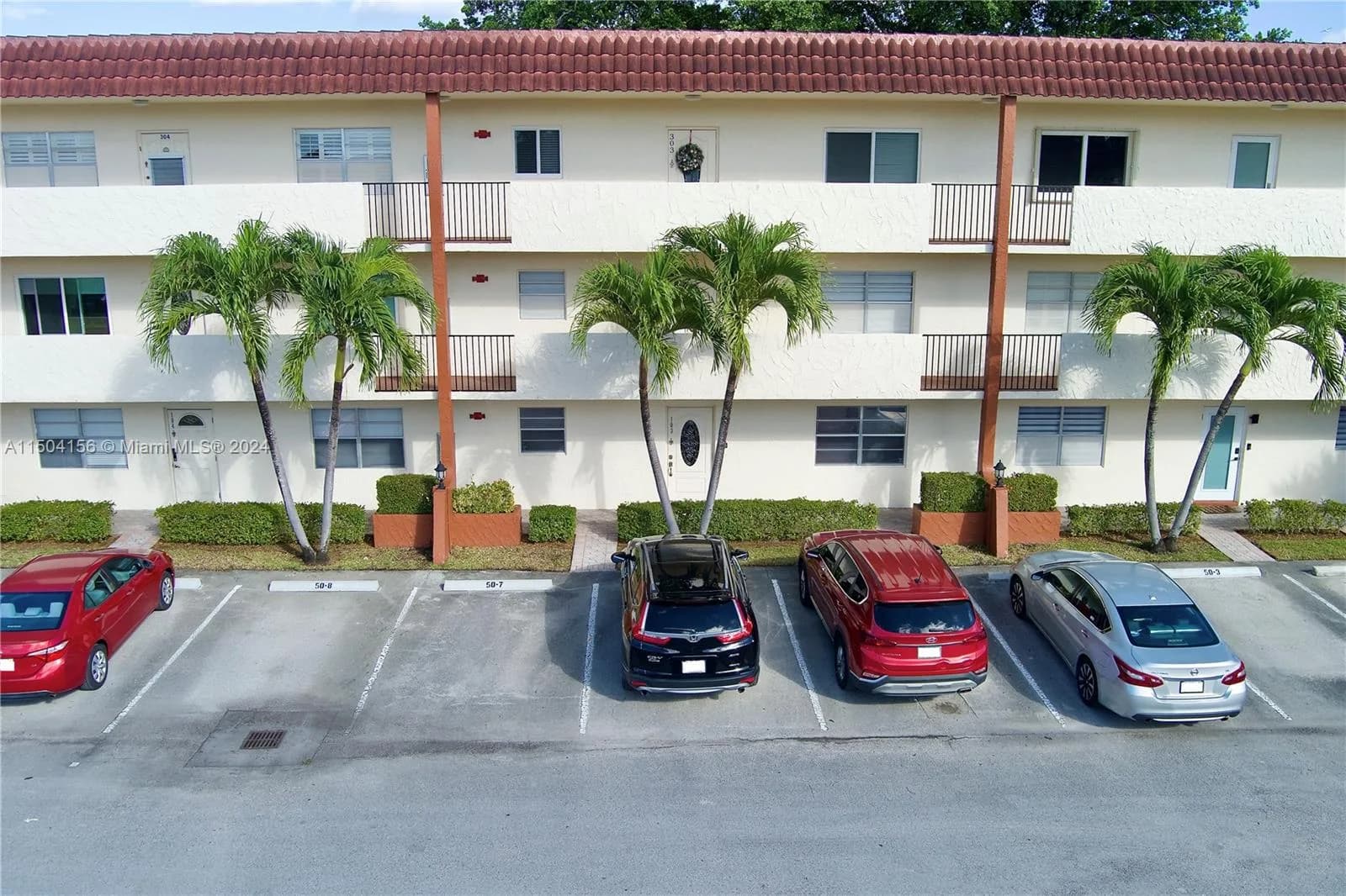 281 S Hollybrook Dr # 103, Pembroke Pines FL 33025