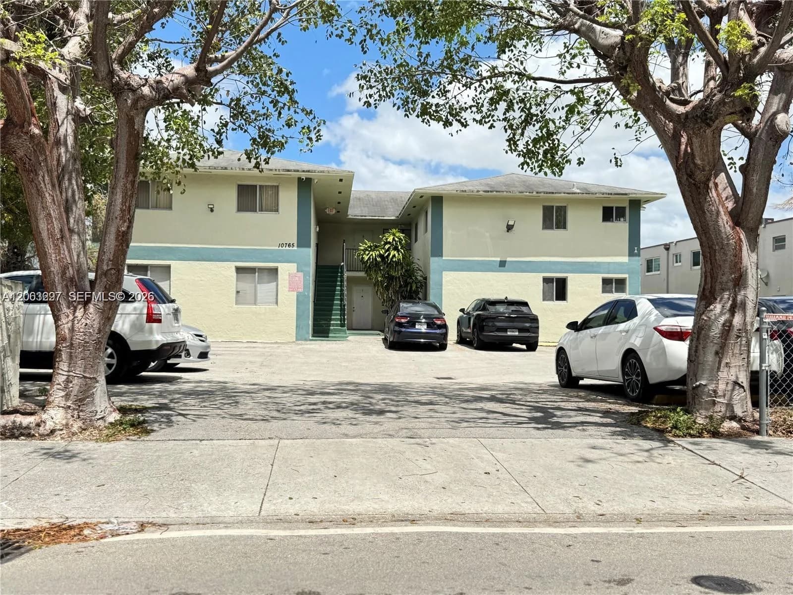 10765 SW 4th St # 8, Sweetwater, FL 33174