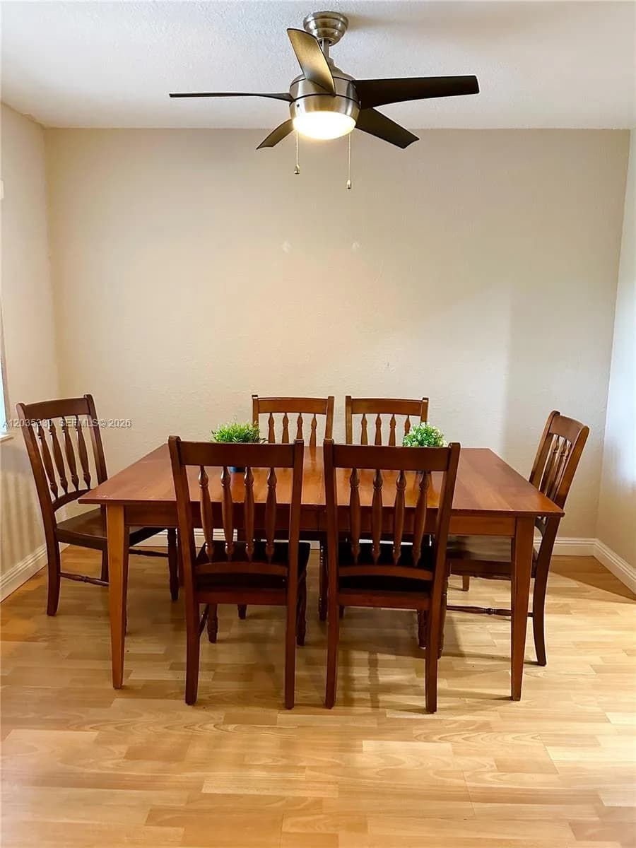 500 NE 2nd St # 327, Dania Beach FL 33004