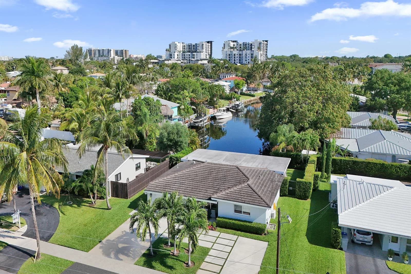 381 SE 3rd Street, Pompano Beach FL 33060