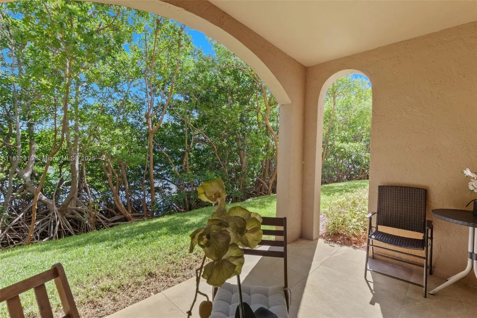19999 E Country Club Dr # 1106, Aventura, FL 33180