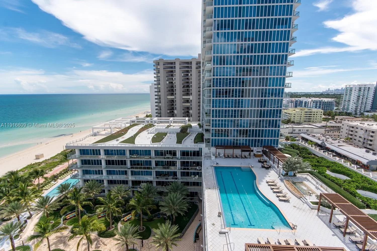 6801 Collins Ave # PH06, Miami Beach FL 33141
