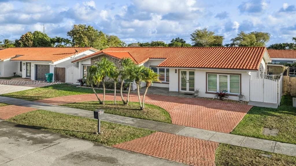 13170 SW 20th St, Miami, FL 33175
