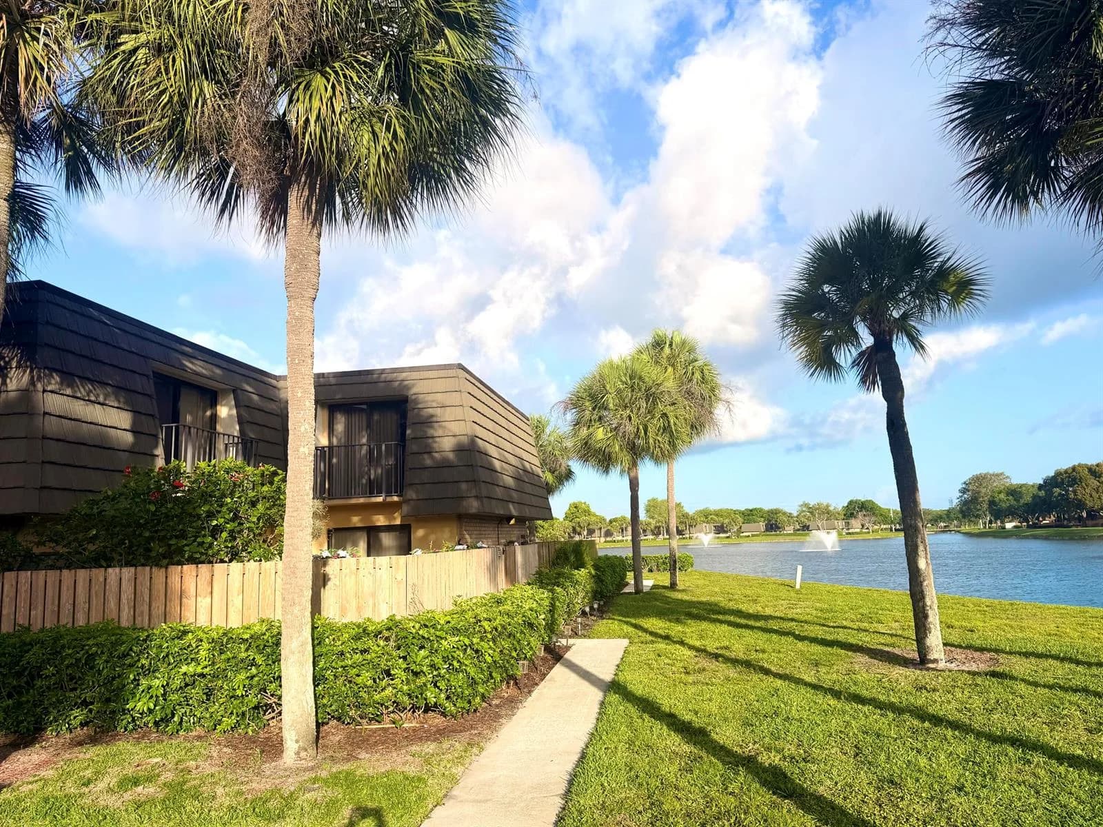 812 8th Way, West Palm Beach FL 33407