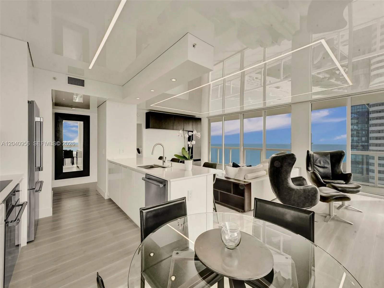 6365 Collins Ave # 2407, Miami Beach, FL 33141