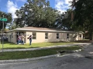 1565 NW 47th St # 1, Miami, FL 33142