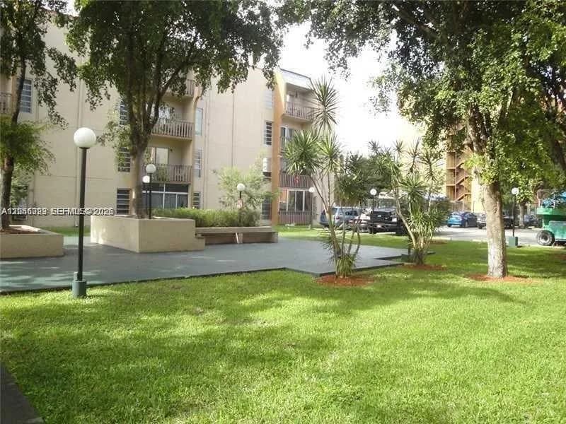 4713 NW 7TH ST # 306-1, Miami, FL 33126