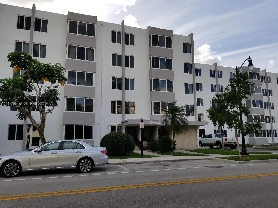 250 180th Dr # 159, Sunny Isles Beach FL 33160