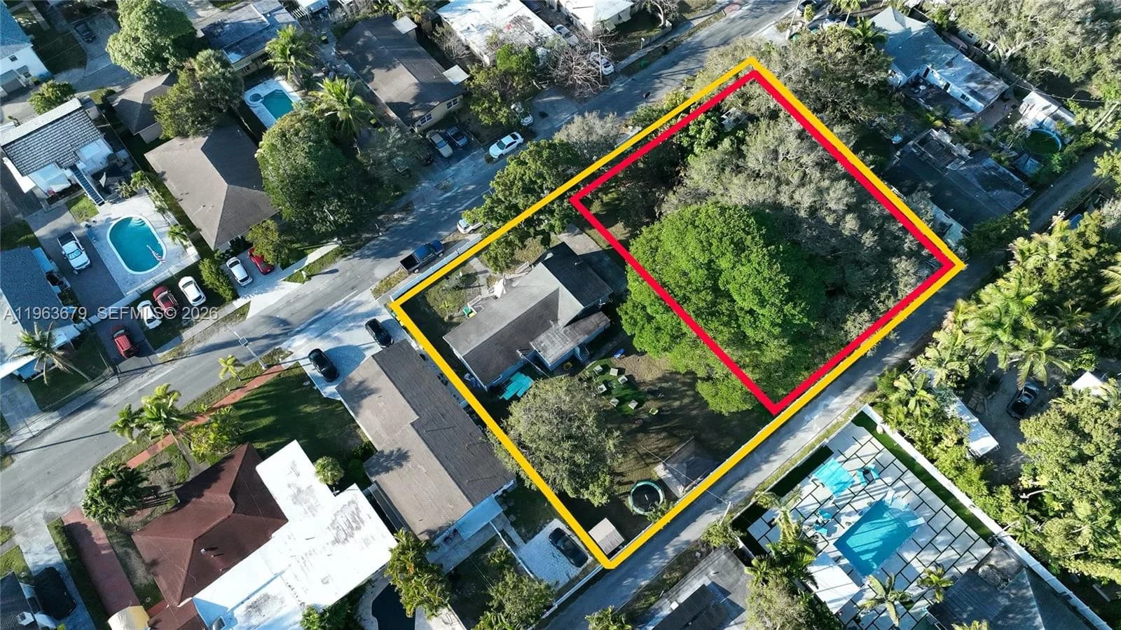 228 SW 8th St, Dania Beach FL 33004