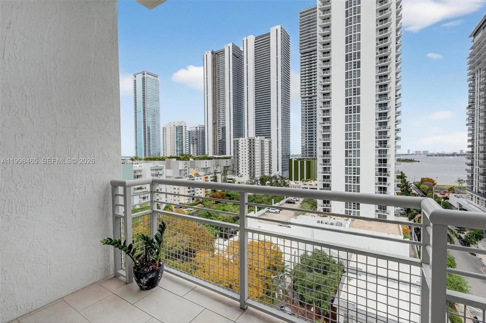 2200 NE 4th Ave # 1003, Miami, FL 33137