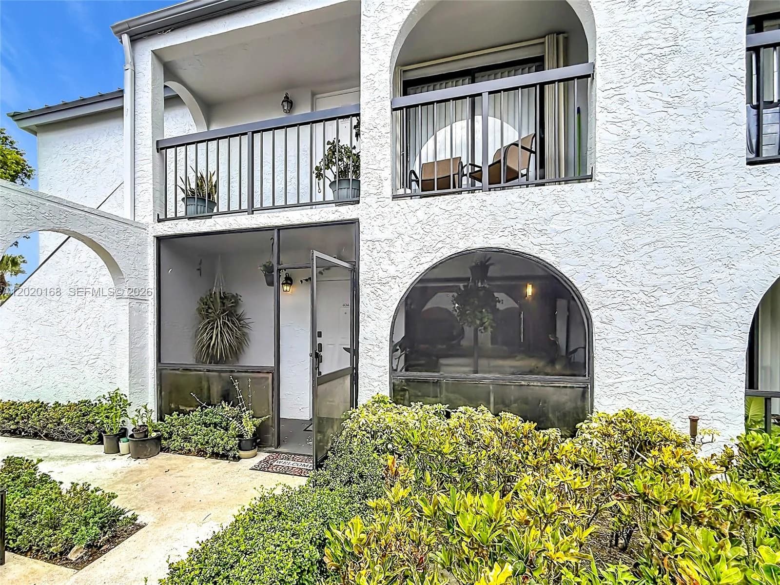 18296 Mediterranean Blvd # 404, Hialeah, FL 33015