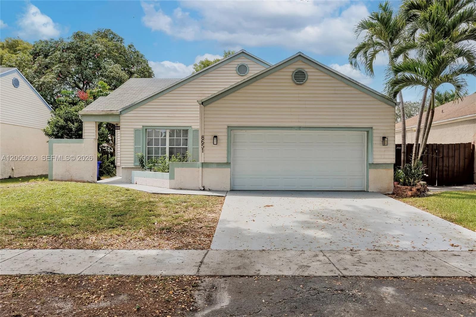 8651 SW 12th St, Pembroke Pines, FL 33025