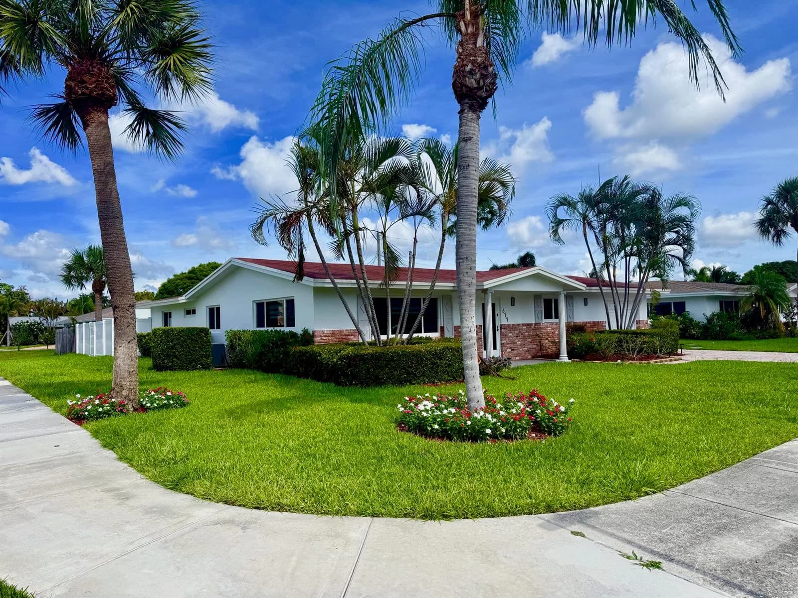617 SE 8th Avenue, Deerfield Beach FL 33441
