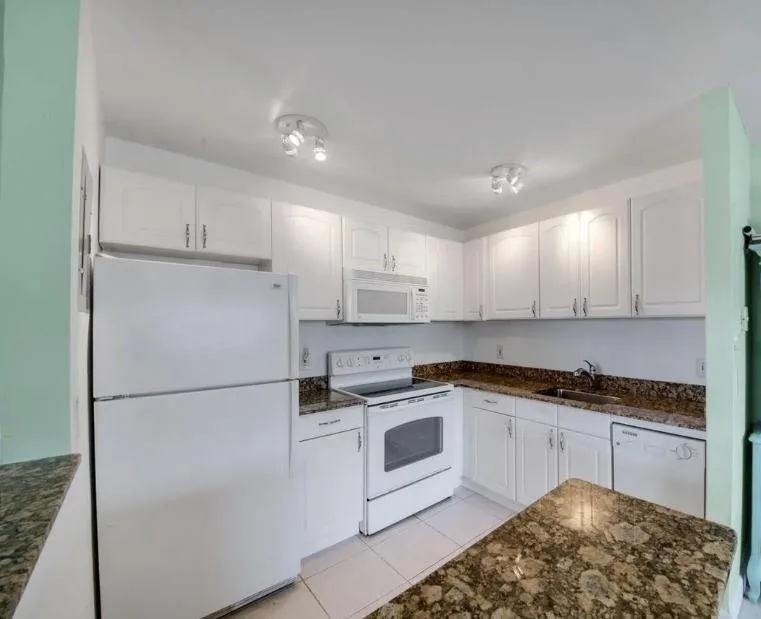 223 Flanders, Delray Beach FL 33484