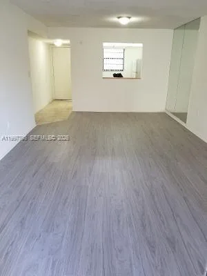 10425 SW 112th Ave # 211, Miami, FL 33176
