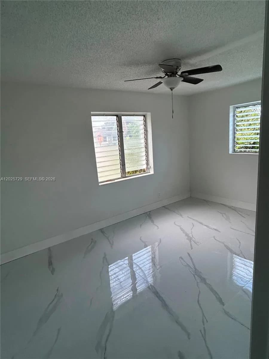 4380 SW 23rd St, Fort Lauderdale, FL 33317