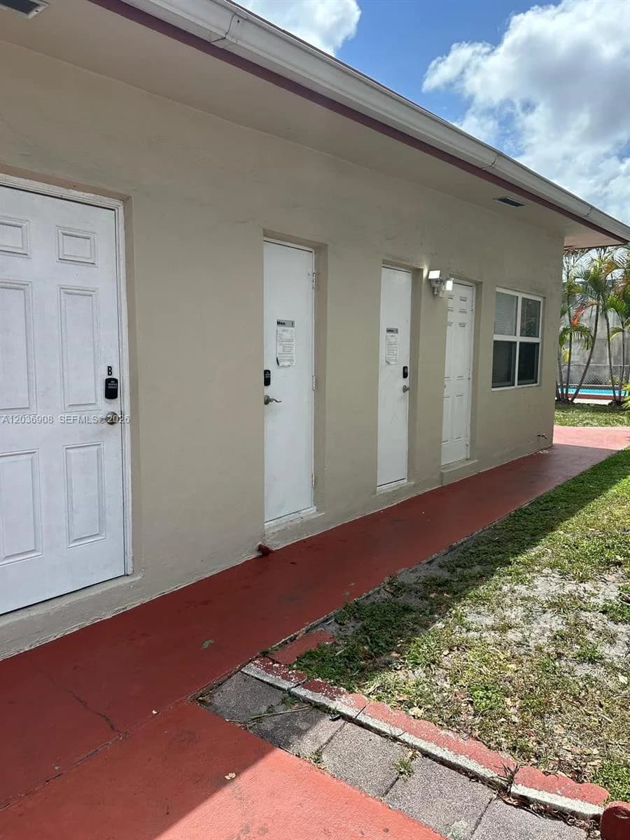 2916 Funston St # 47A, Hollywood, FL 33020