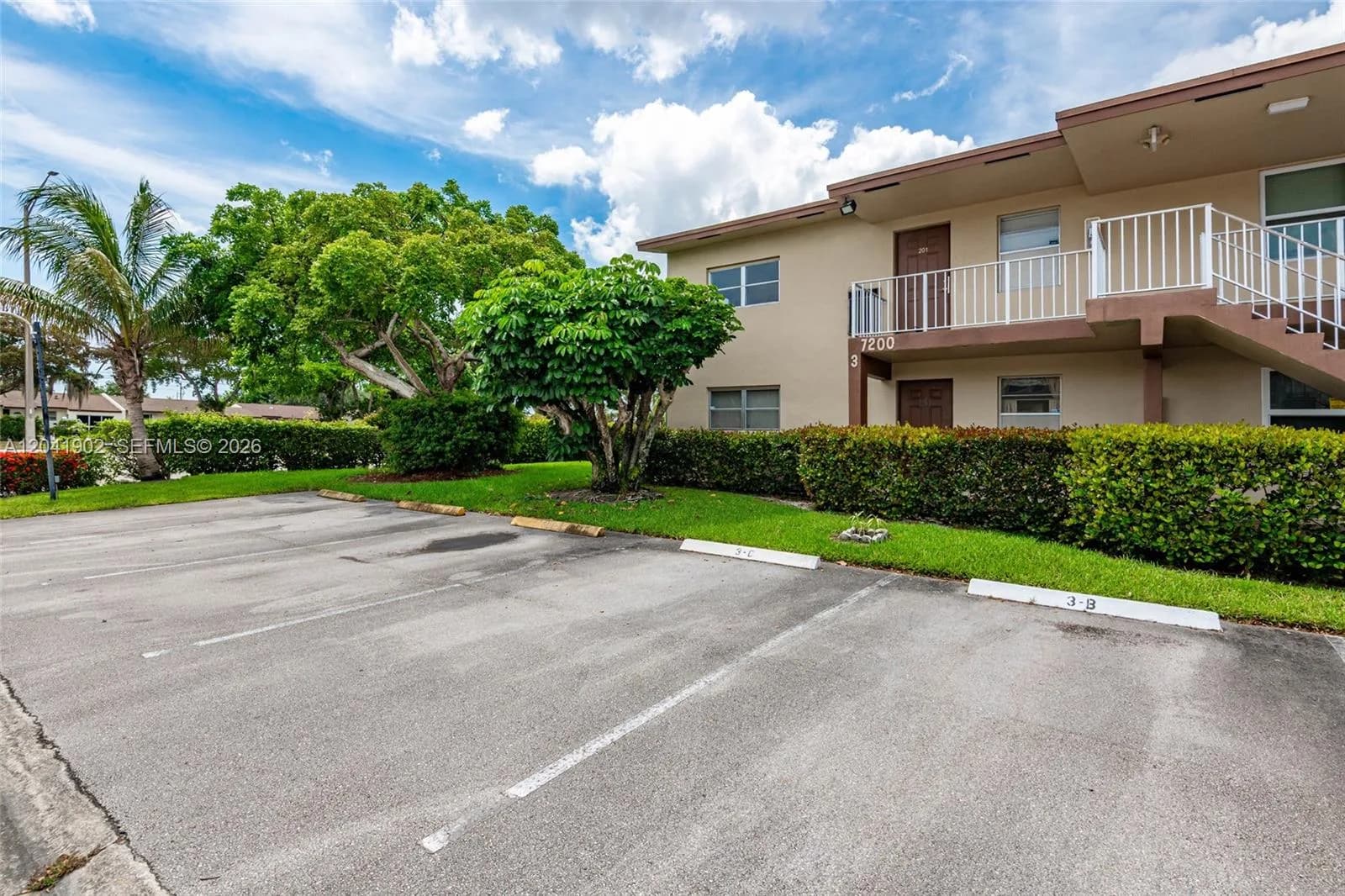 7200 NW 4th Pl # 101, Margate FL 33063
