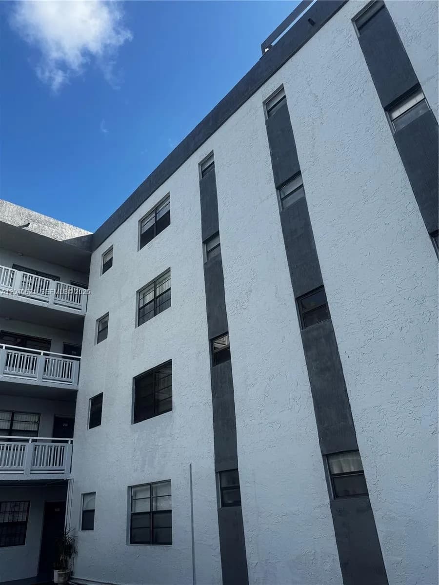 13500 NE 3rd Ct # 120, North Miami FL 33161