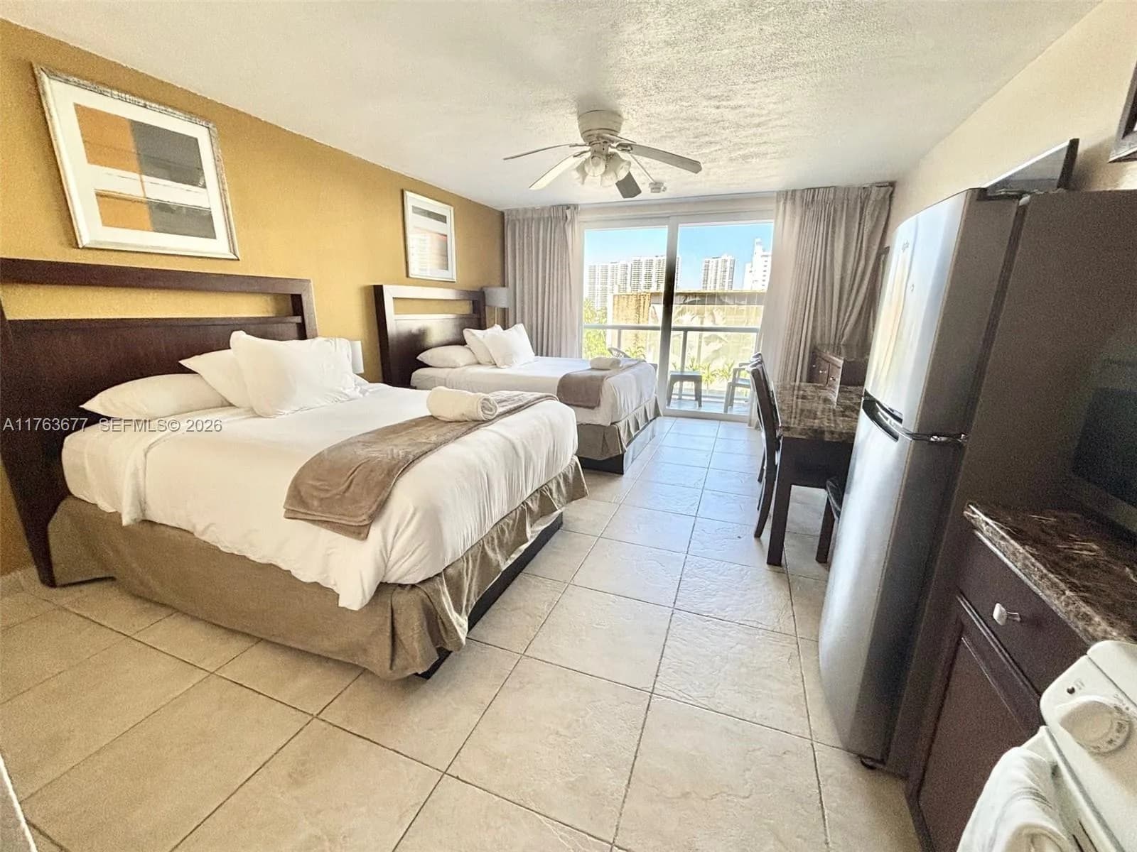 19201 Collins Ave # 338, Sunny Isles Beach, FL 33160
