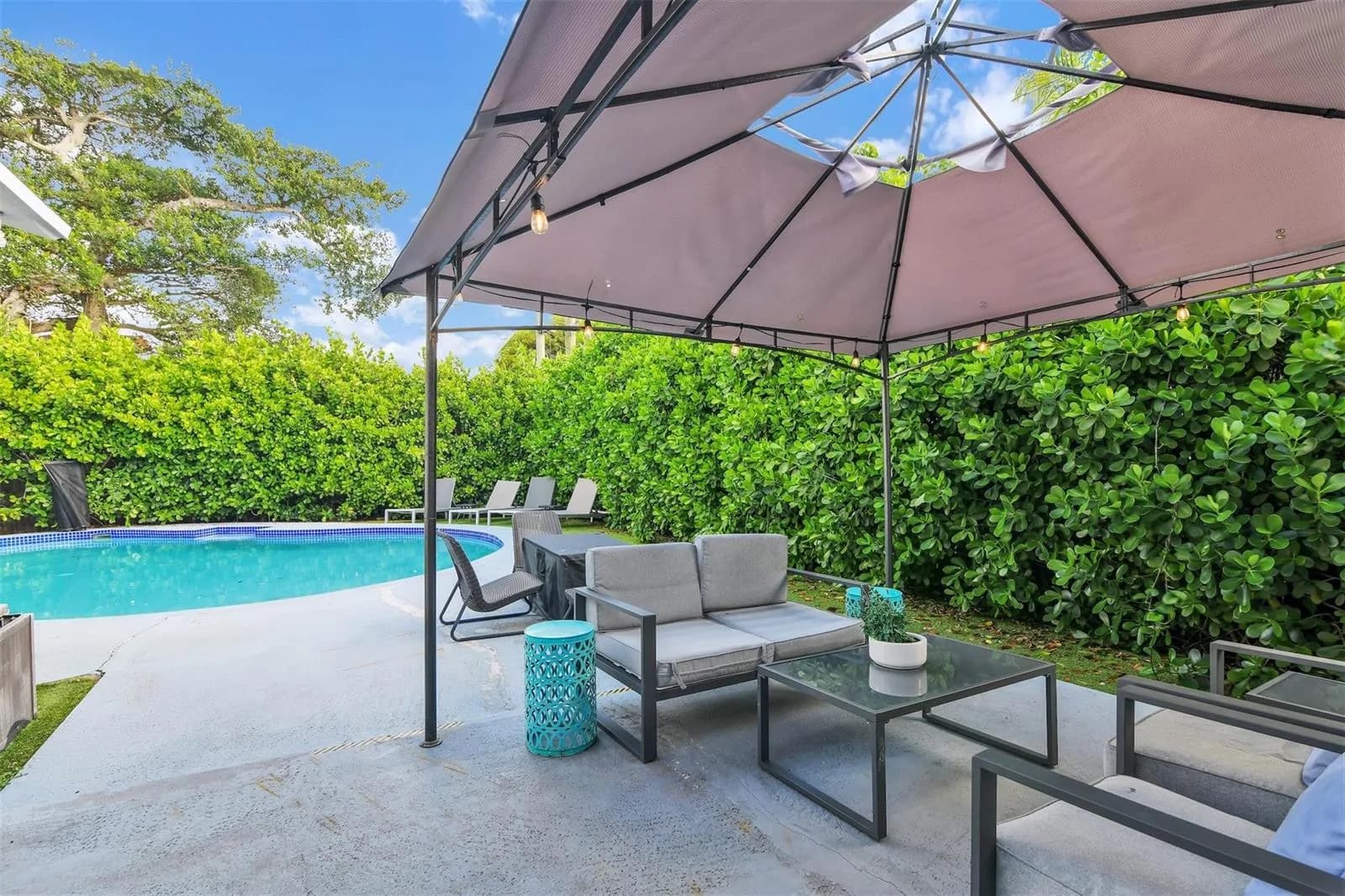 214 SE 6th Street, Dania Beach FL 33004