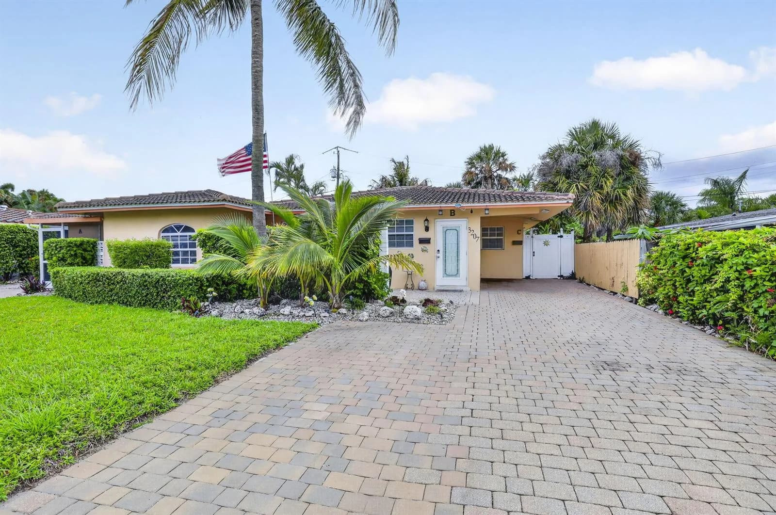 3207 Marine Drive # Apt C, Pompano Beach, FL 33062