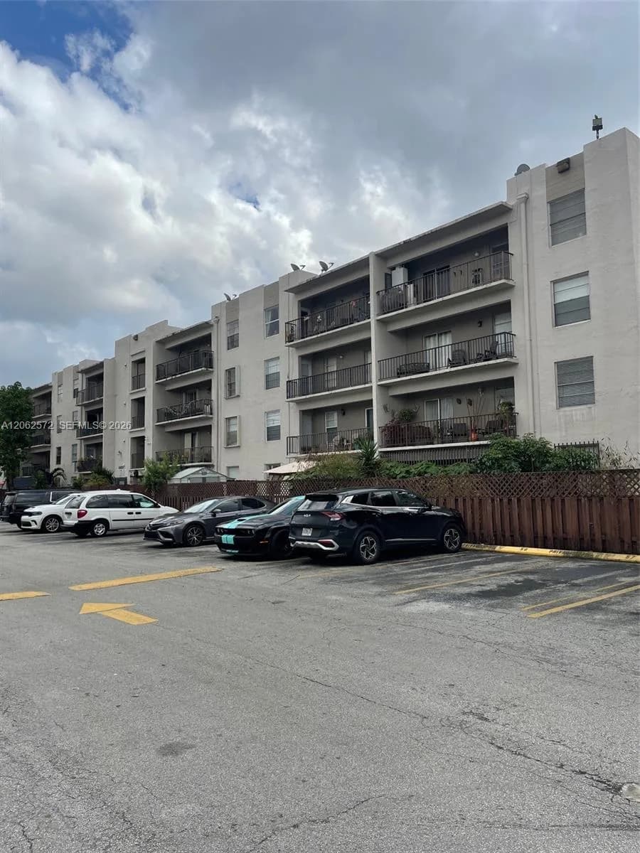 5625 W 20th Ave # 215, Hialeah, FL 33012