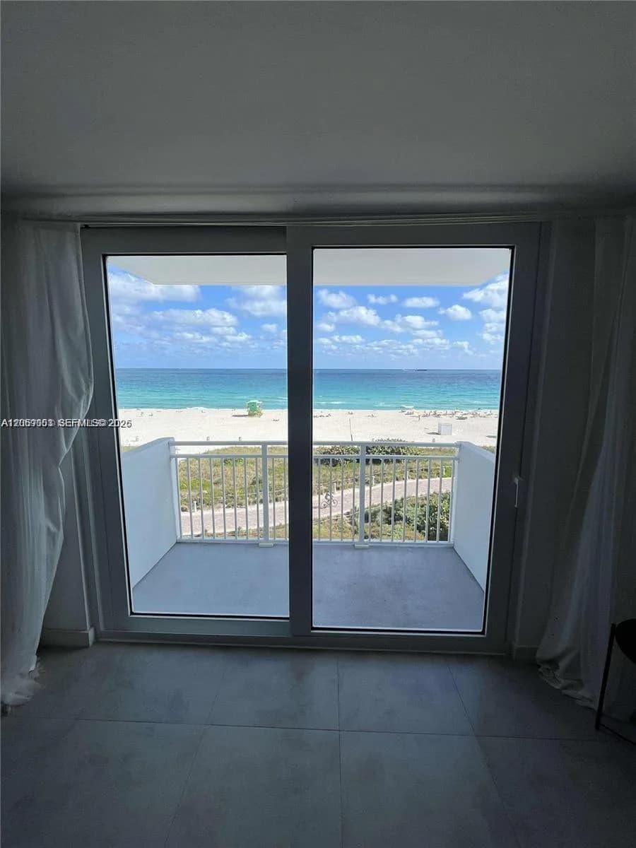 345 Ocean Dr # 616, Miami Beach, FL 33139