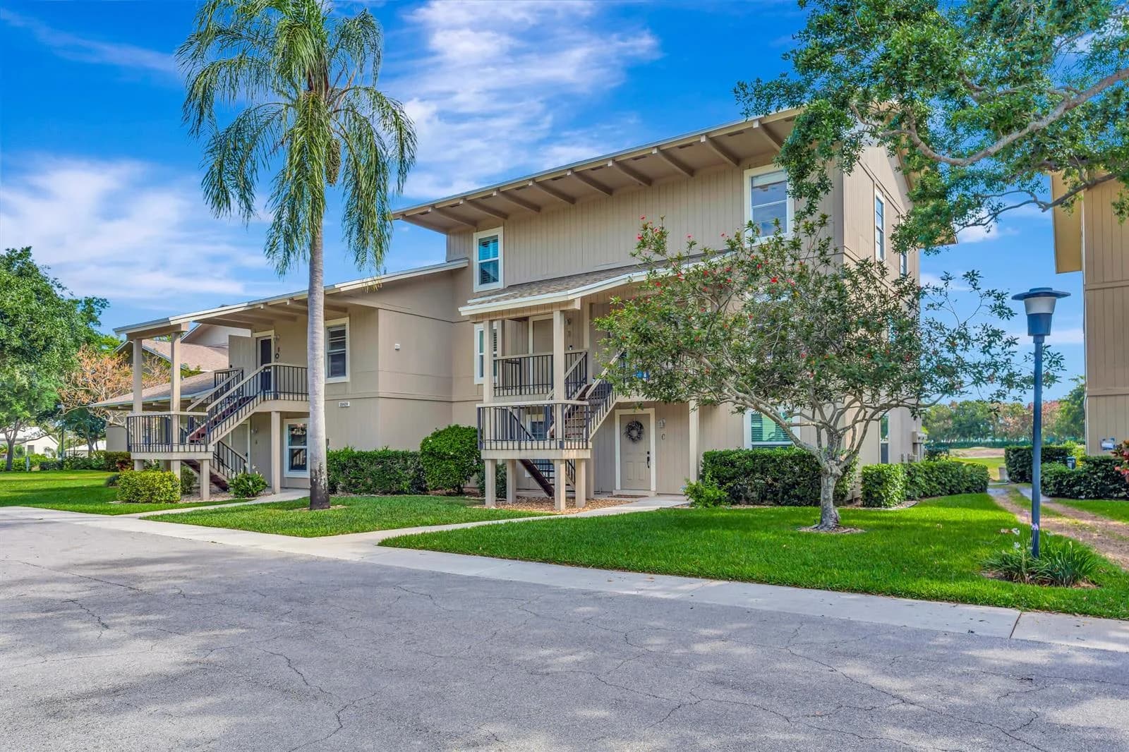 18419 SE Wood Haven Lane # B, Tequesta FL 33469