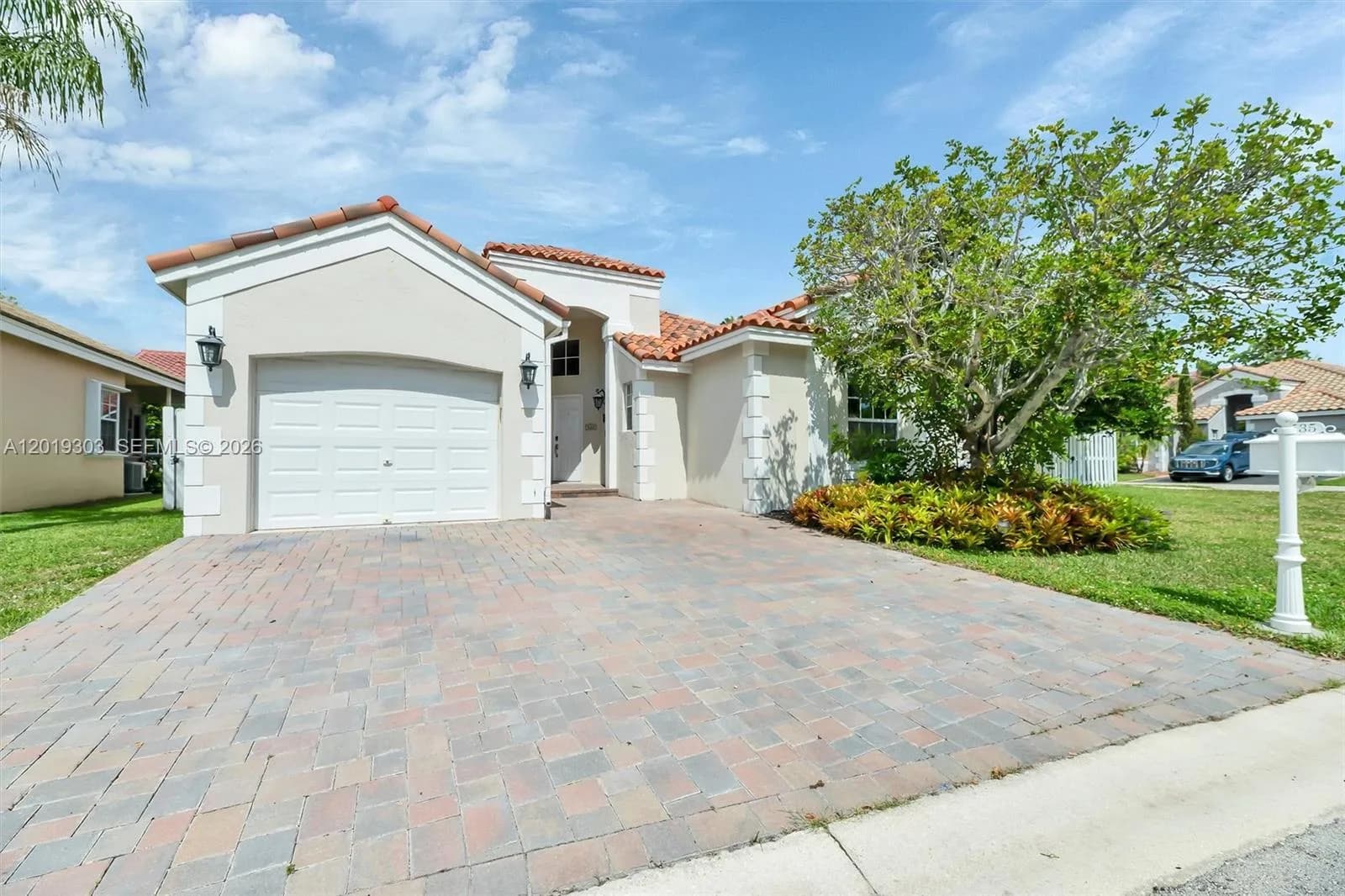 535 Somerset Way, Weston FL 33326