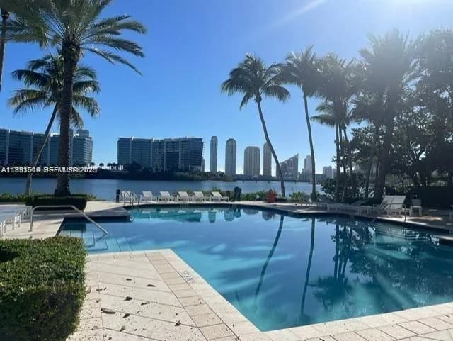 3105 NE 184th St # 7202, Aventura FL 33160