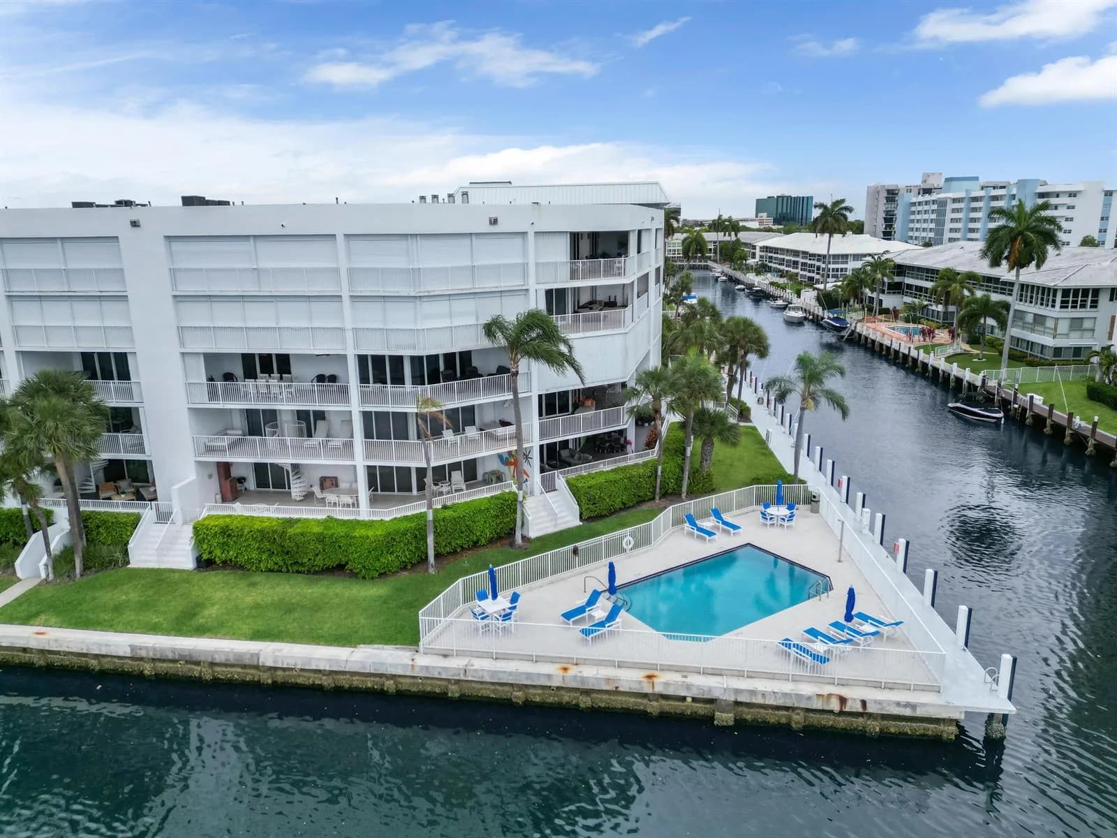 3100 NE 47th Court # 305, Fort Lauderdale FL 33308