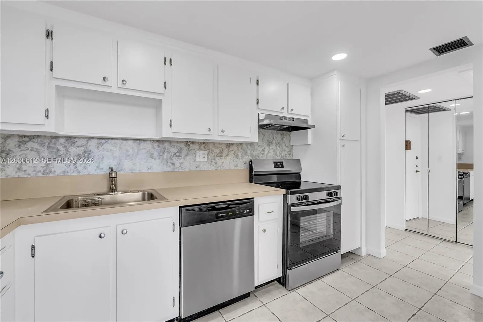 2781 Taft St # 303, Hollywood FL 33020