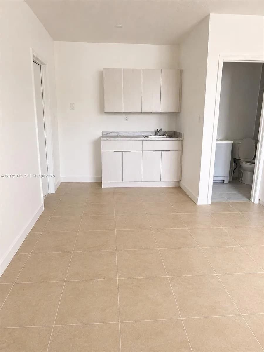 11931 SW 132nd Ave # Efficiency, Miami, FL 33186