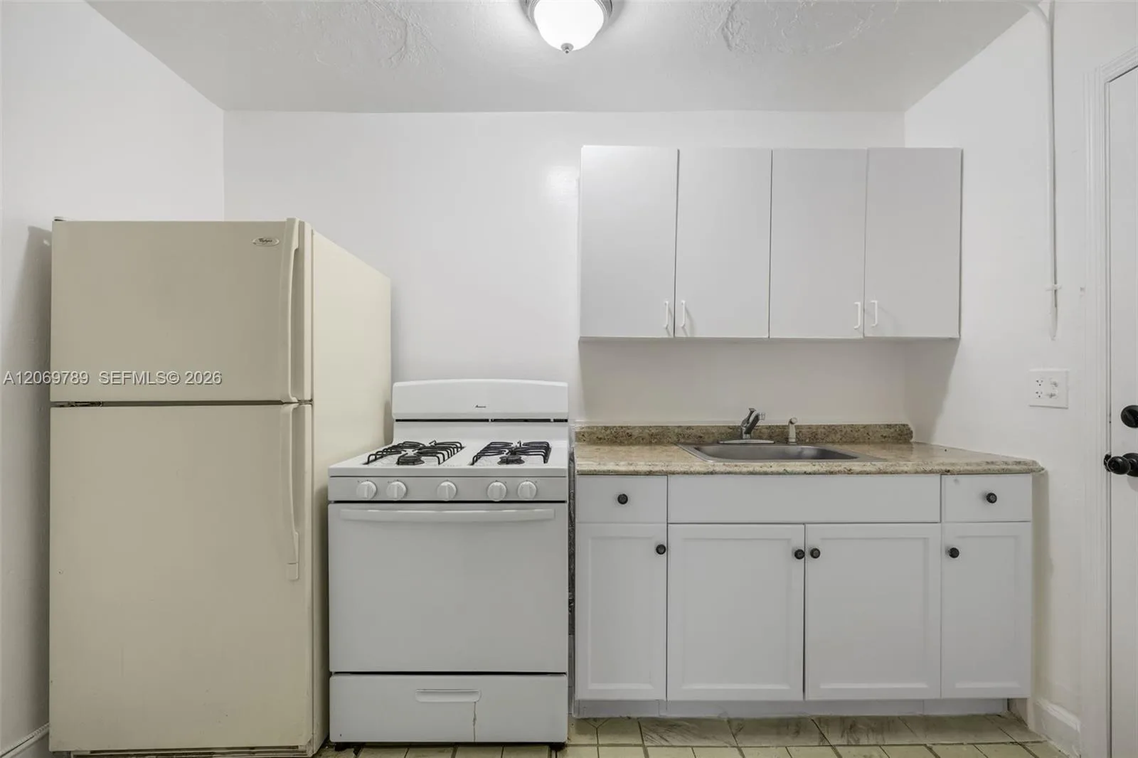 126 SW 18th Ave # 4, Miami, FL 33135