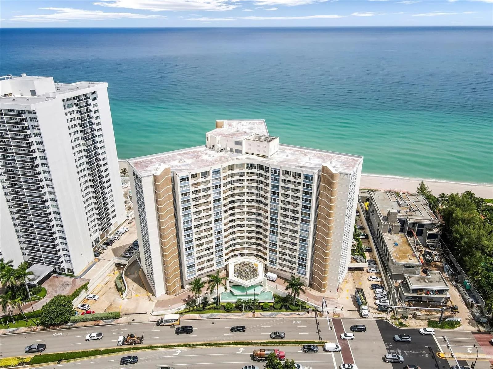 3180 S Ocean Drive # 517, Hallandale Beach FL 33009