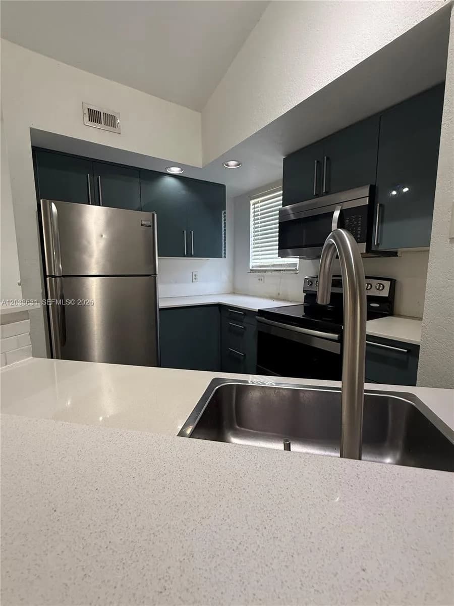 13060 Vista Isles Dr # 222, Sunrise, FL 33325