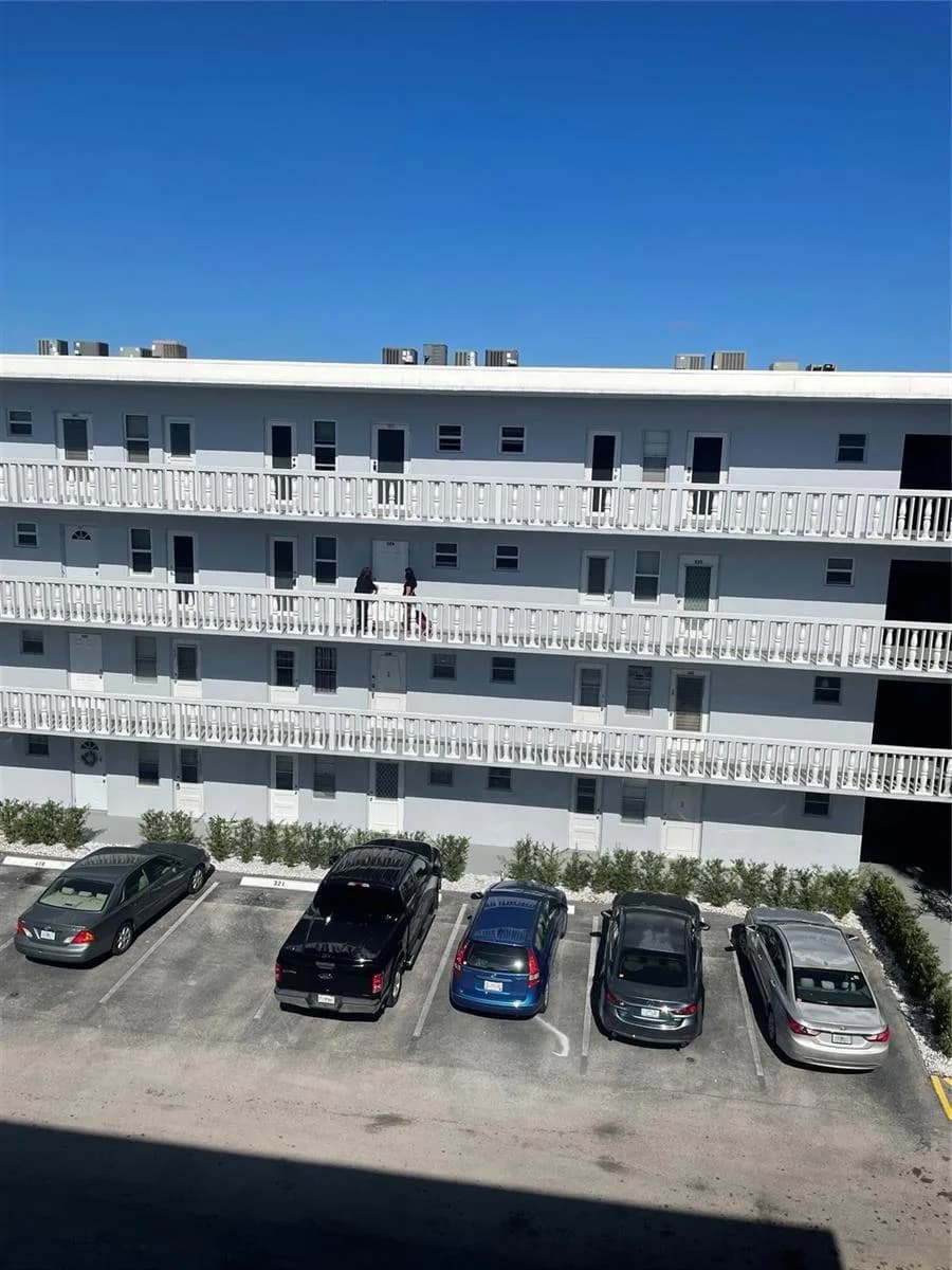 604 NE 2nd Street # 231, Dania Beach FL 33004