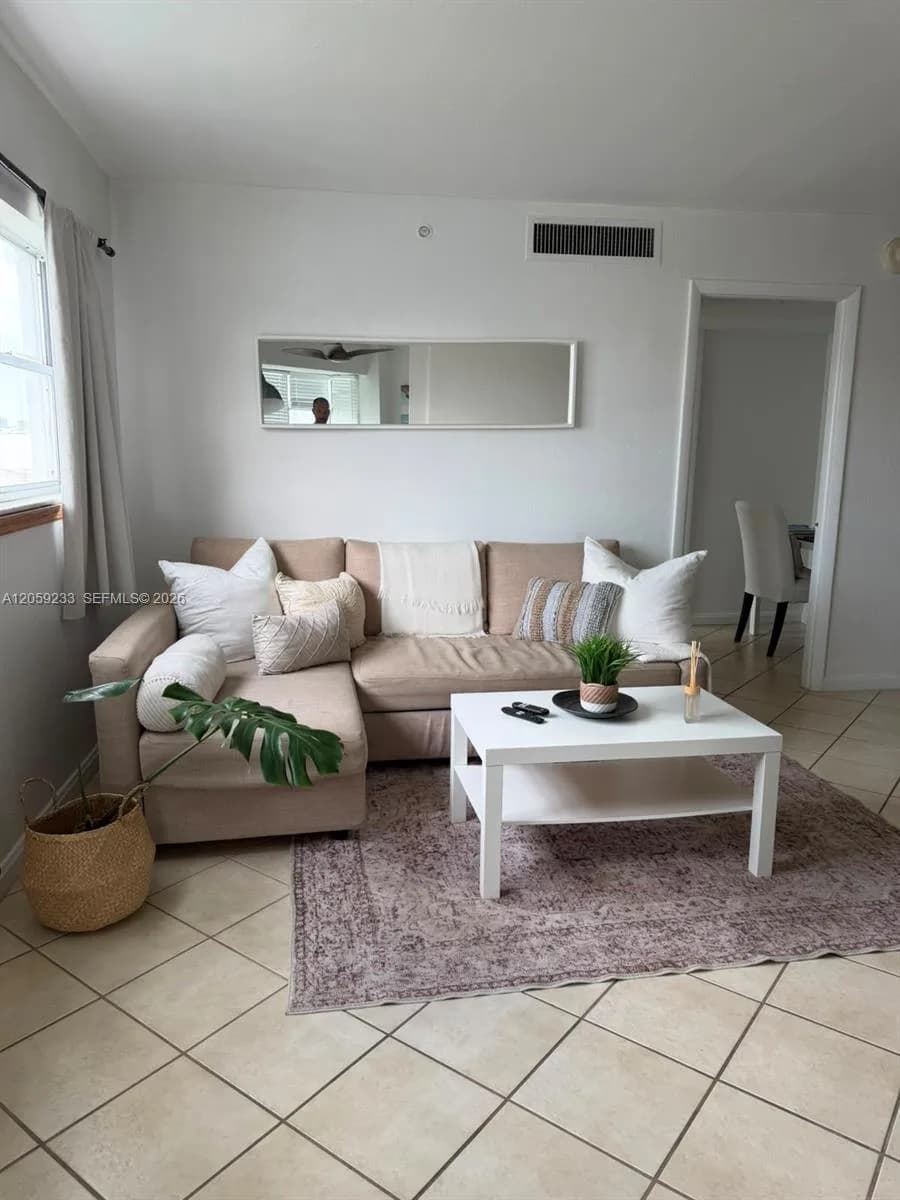 1881 Washington Ave # 10F, Miami Beach, FL 33139